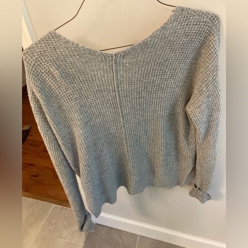 If it were me gray long sleeve sweater with cuff sleeves size medium - Picture 4 of 4